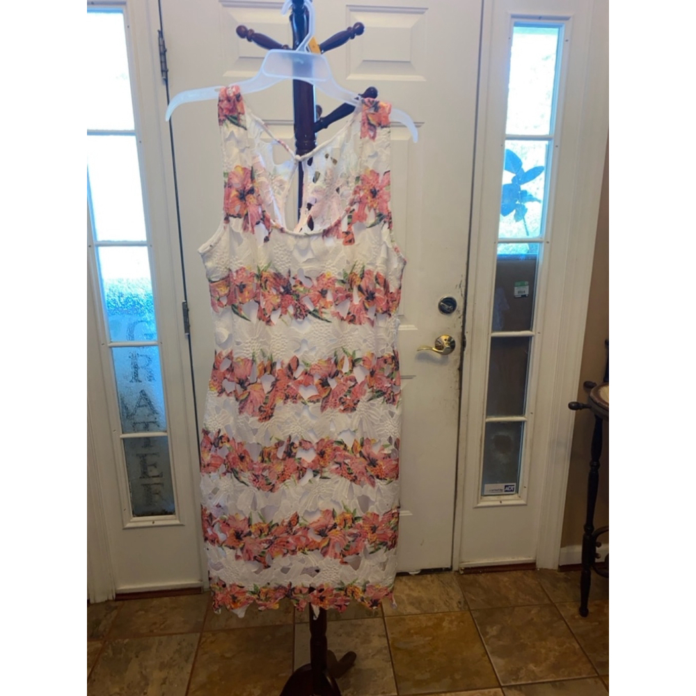 Women's Bisou Bisou Floral Dress Size 16 White Pink